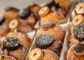 Shops, restaurants & things to do