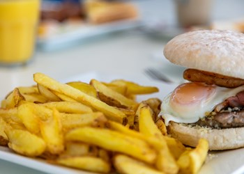 Browse Cafes & Restaurants