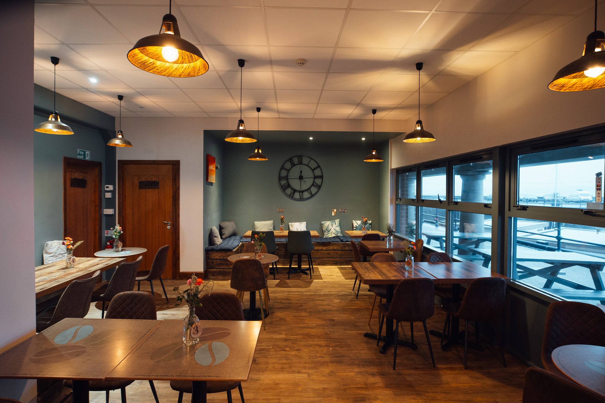 /whats-on/freckles-cafe-quiz-night/