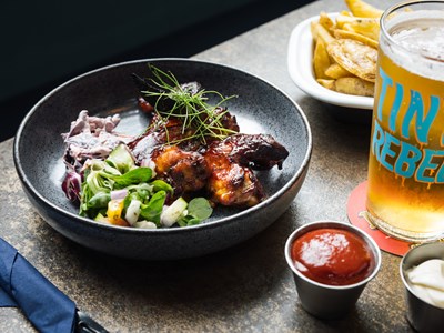 Biffy's Bar & Restaurant